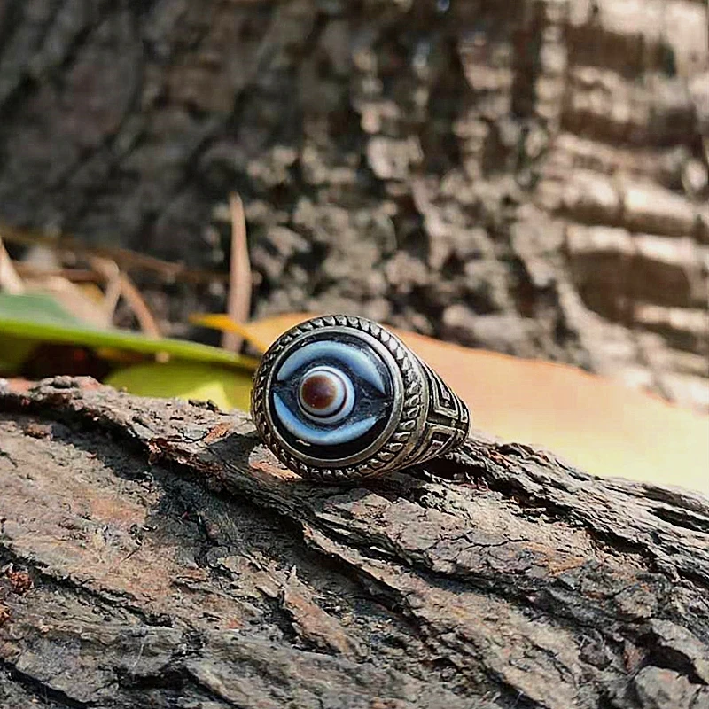Natural Black/White Pretty stone Carving Beads Ring Tibetan Amulet Sky Eye DZI Ring Adjustable Circle Men\'s Rings Free Shipping