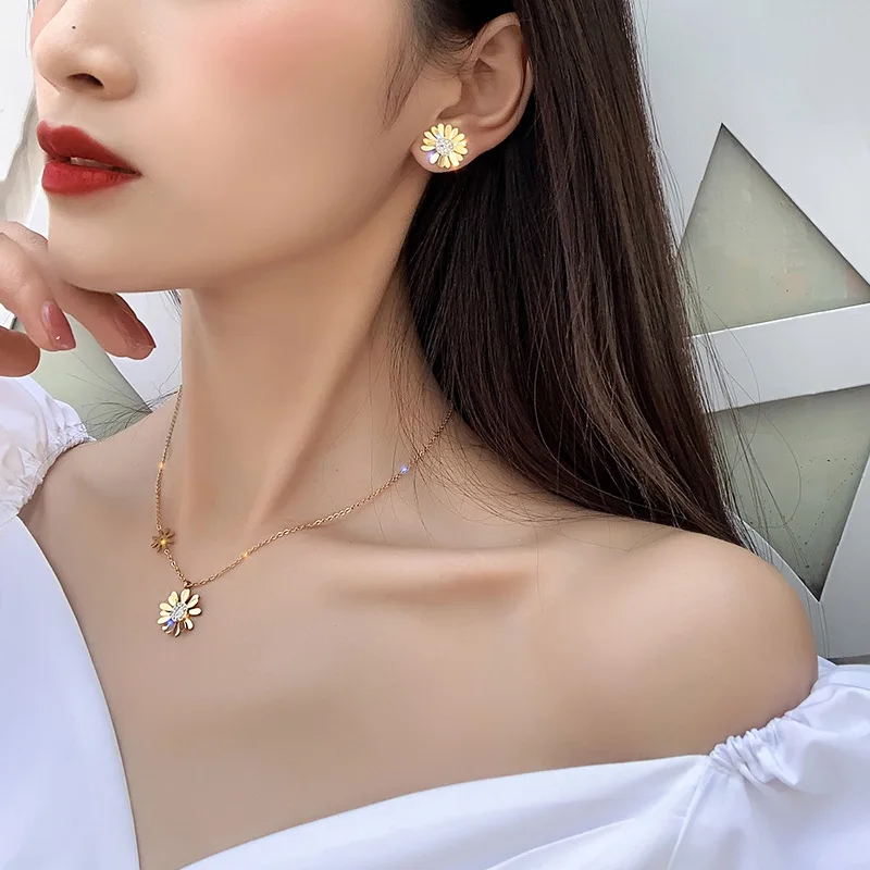 316L Stainless Steel New Fashion Upscale Jewelry Zircon Daisy Sun Flowe Gold Color Earringsr Women accessories