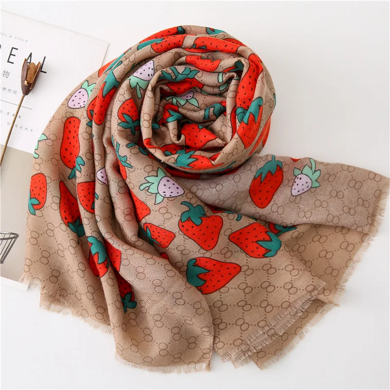 New Spring Autumn Cute Style Red Strawberry Cotton Scarf Women\'s Long Summer Travel Sunscreen Shawl