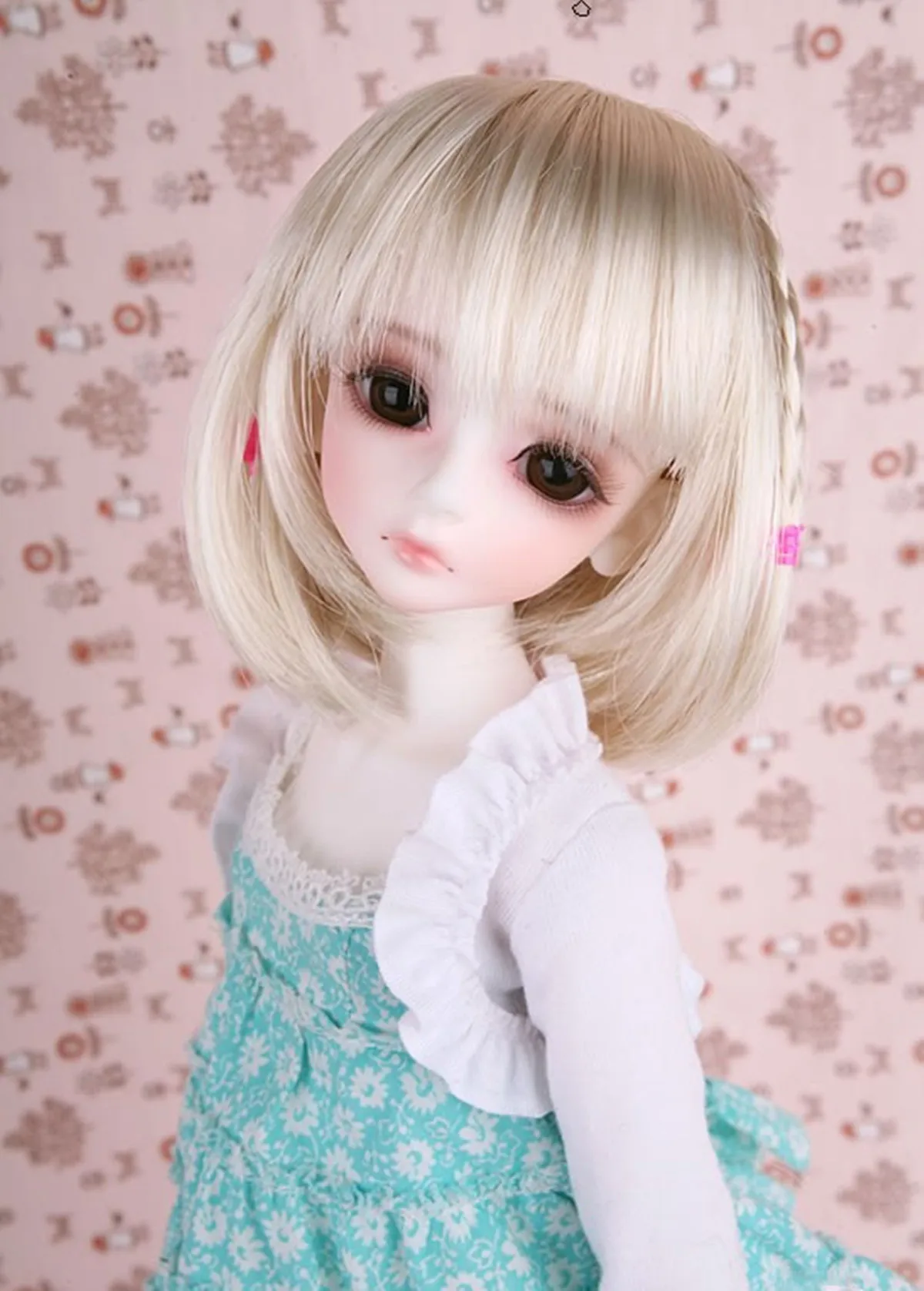 

New Premium resin 1/4Puppet wig luodoll bjd sd girl bory for little girls (free eyes + toy doll spot makeup