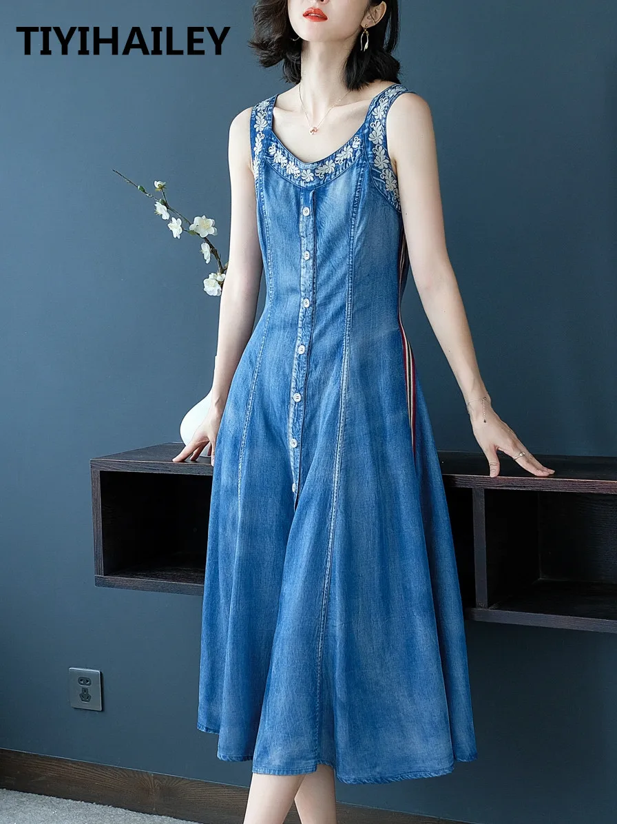 

TIYIHAILEY Free Shipping Fashion Summer Embroidery Sleeveless Denim Dresses Women Long mid-calf S-XL Vintage Dress With Pocket