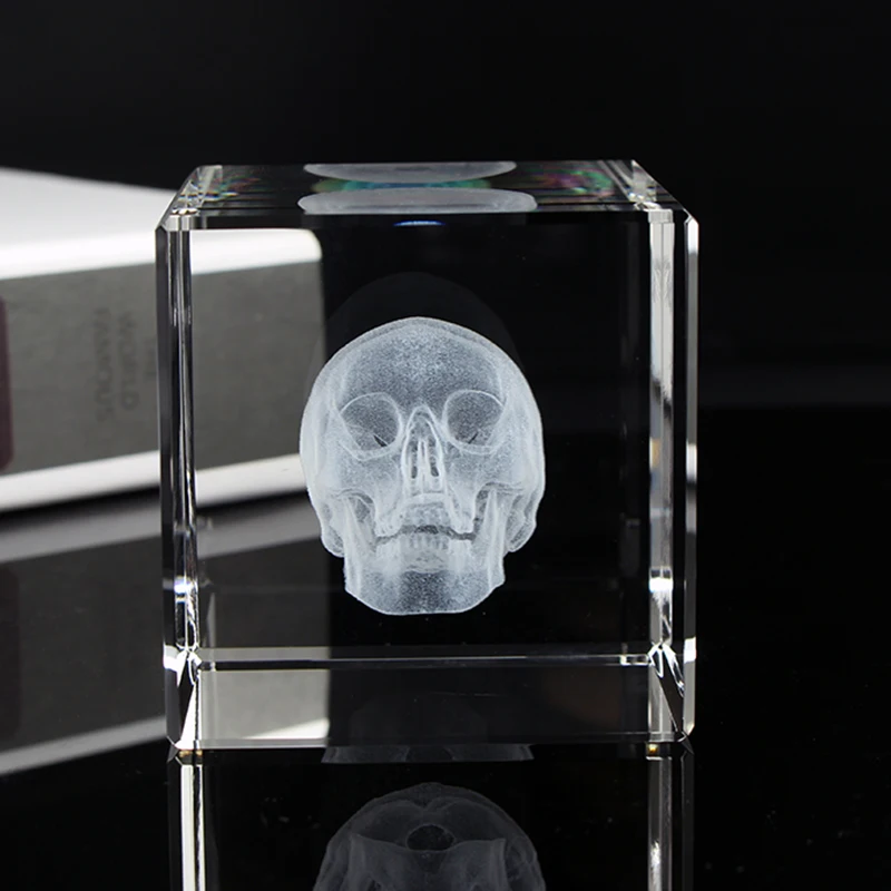 Gorący bubel 3D projekt ludzki Oregans czaszka kryształ w kształcie serca Laser Cube przycisk do papieru lekarz medycyny nauka prezenty Home Decor