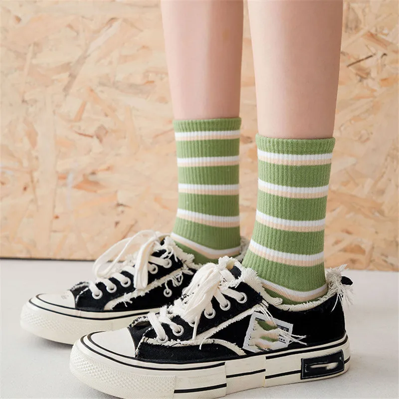 Funny Cute Japanese High School Girls Cotton Loose Striped Crew Socks Colorful Women Harajuku Designer Retro Short Socks