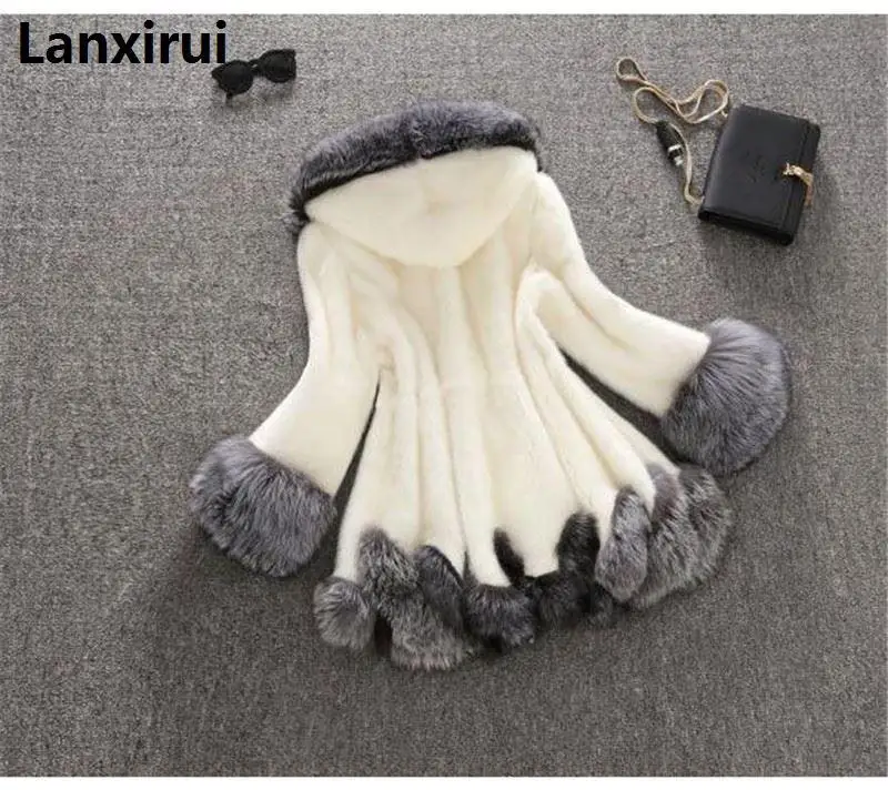 

Winter Luxury Faux Fox Fur Female Cloak Hooded Coat Faux Mink Fur Coat Bride Wedding Cape Flare Sleeve Outwear