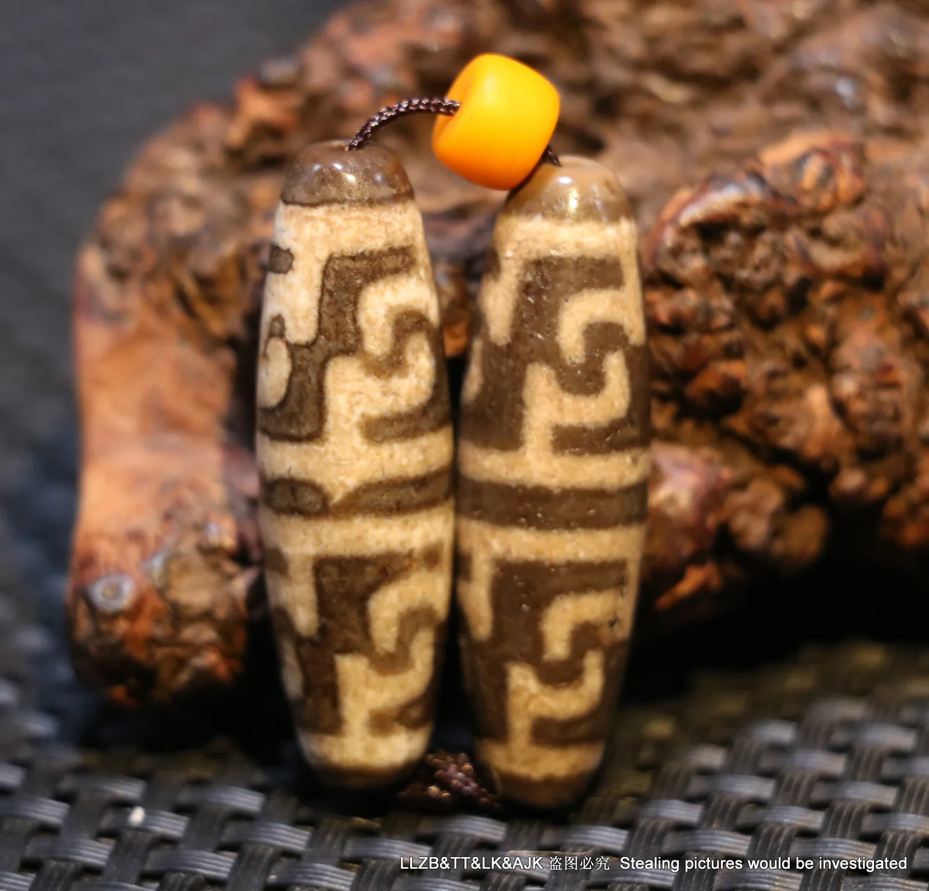 

A Pair of Magic Power Tibetan Old Agate Lianshifaqi dZi Bead Pendant Amulet T8v8 Timestown UPD210607A35