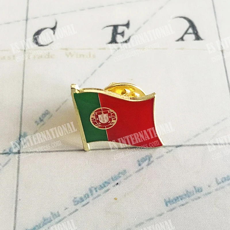 Portugal Portuguesa National Flag Lapel Pins Crystal Epoxy Metal Enamel Badge Paint Brooch Souvenir Suit  Personality  Commemora