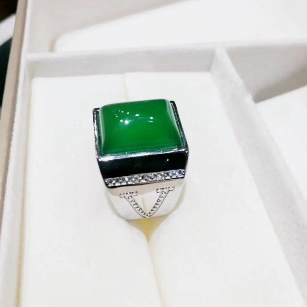 

100%S925 silver embellished green chalcedony atmospheric men's ring men's fashion live ring