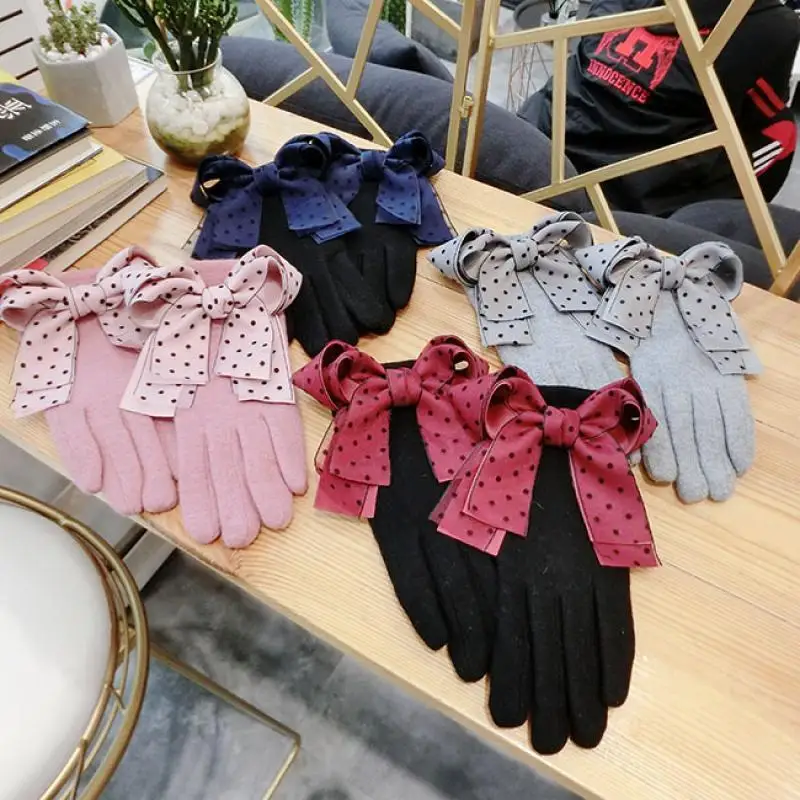 Japanese Wave Point Tassel Bow Winter Warmth Thick Five-Finger Wool Gloves Female Cycling Touch Screen Versatile Gloves