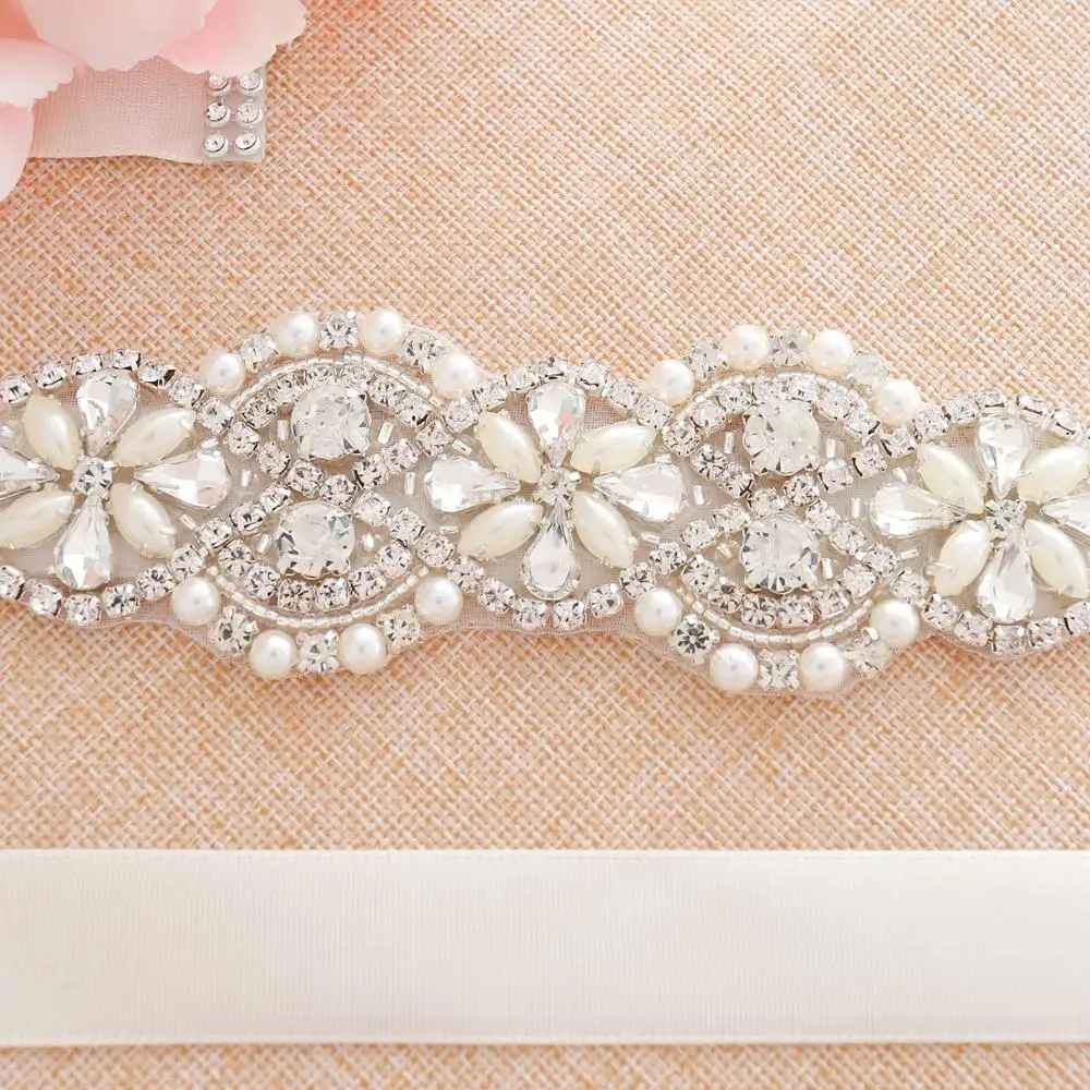 NZUK Handmade Simple Silver Rhinestones เจ้าสาวเข็มขัด Sash ไข่มุกเข็มขัดแต่งงานคริสตัลเจ้าสาว Sash สำหรับชุดแต่งงาน