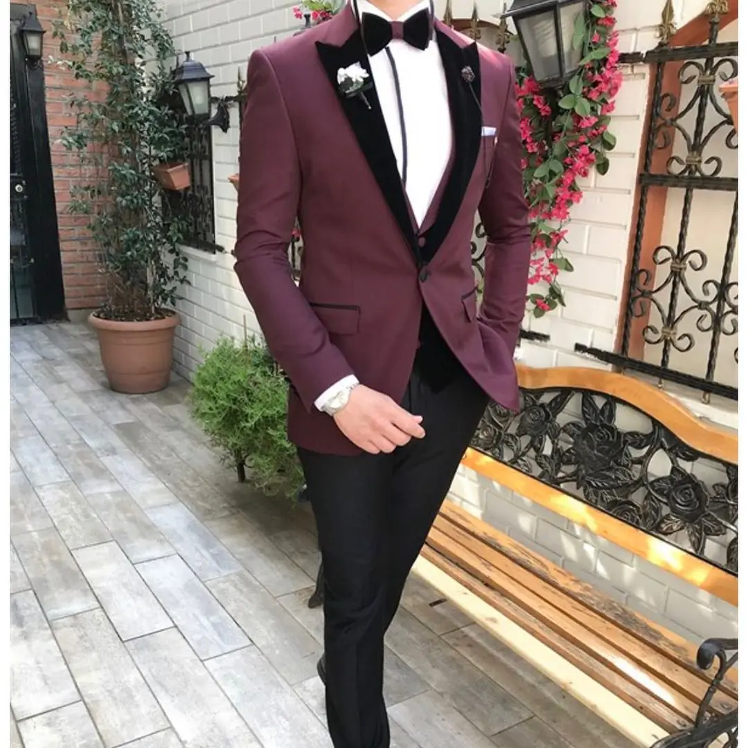 

Newest Burgundy Wedding Suits Tuxedos Slim Fit Three Pieces Men's Prom Suit Peaked Lapel Man Business Clothes