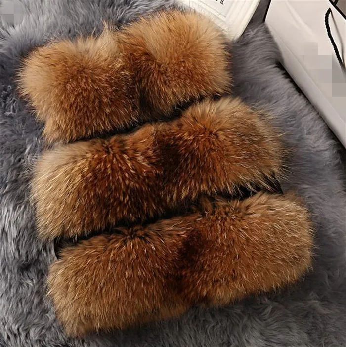 2024 Fashion Style Women Real Raccoon Fur Vest Winter Thick Warm Fashion Gilet Waistcoat New 3 Rows