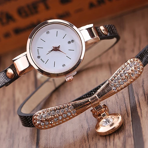 Moda feminina fina pulseira de couro falso relógio strass dial analógico relógio de pulso de quartzo com pingente de diamante com broca dial ladi