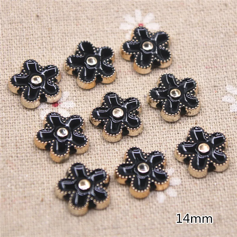 50pcs 14mm Flower Black/White Flat back Button Cute Home Garden Crafts Cabochon Scrapbooking Clothing Accessories