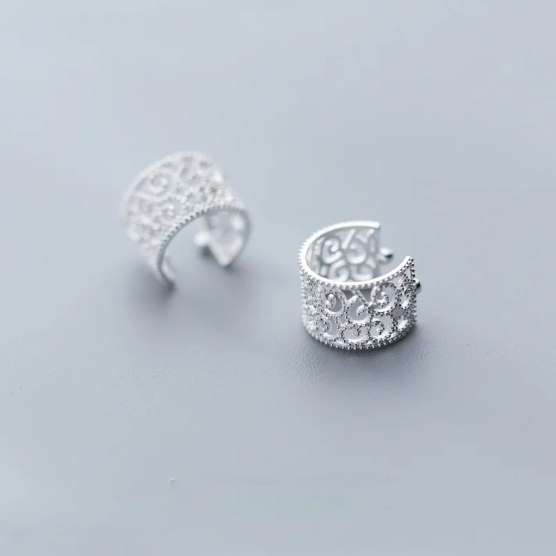 Silver Plated Sweet Hollow Earmuff Clip Earrings Women Earrings Ear Piercing Jewelry Gift Fashion Elegant Girl Student Ear Clip