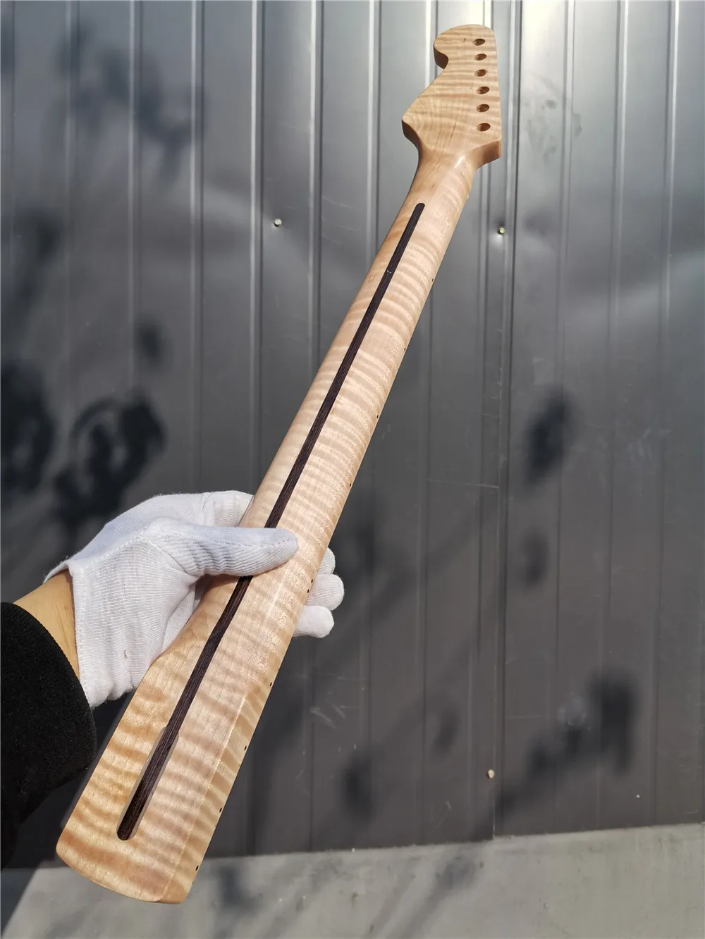 

35#Tiger Flame Maple Guitar Neck 21 Fret 25.5inch Dark Yellow Varnish Pearl Maple Made Fingerboard Dot Inlay DIY