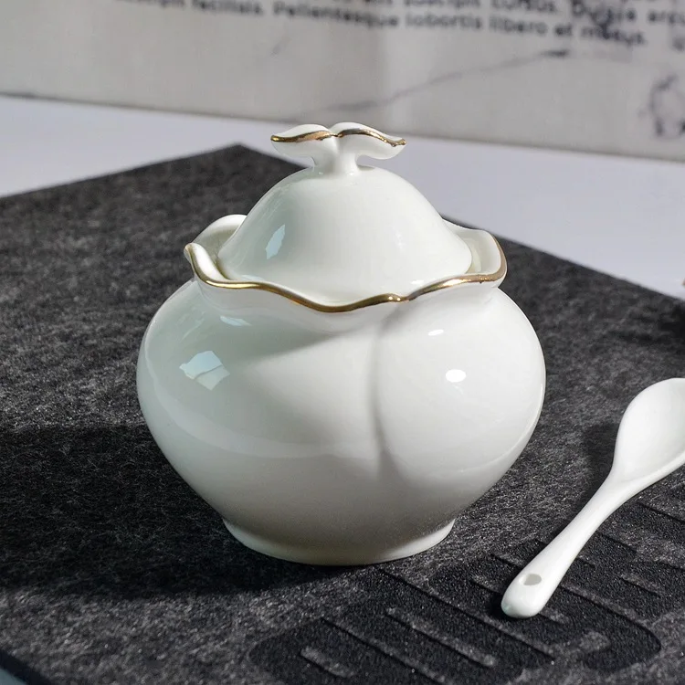 

Gold coated European series ceramic sugar pot catering ceramic seasoning pot commercial household sugar pot seasoning pot