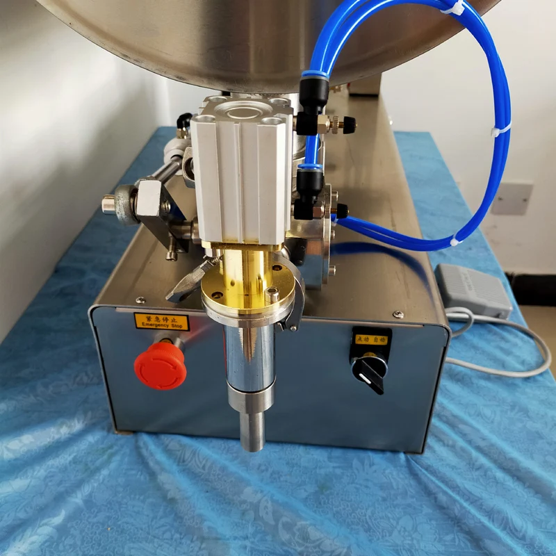 เครื่องผสมนิวเมติก เครื่องผสมซอสพริกไฟฟ้า เครื่องผสมเนยถั่ว เครื่องบรรจุสแตนเลส