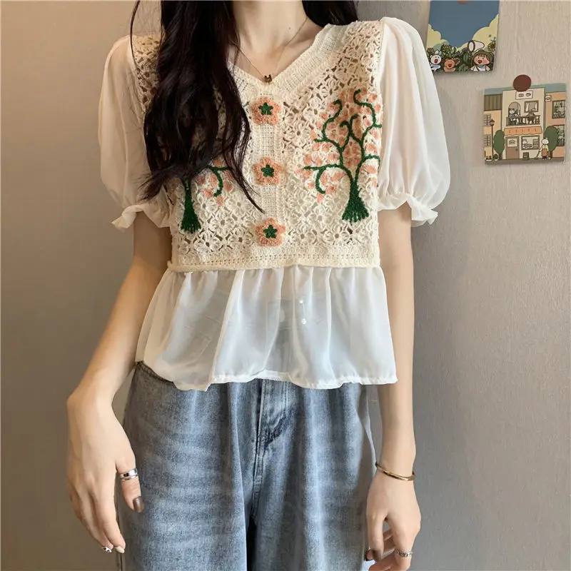 Blouses Women Retro All-match Floral Puff-sleeve V-neck Ins Streetwear Soft Breathable Hot Sale Students Fashion Embroidery Tops