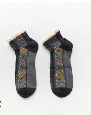 100pairs/lot Retro Ethnic Style Mid Women Socks Personality Cotton Socks Women short floral lace socks