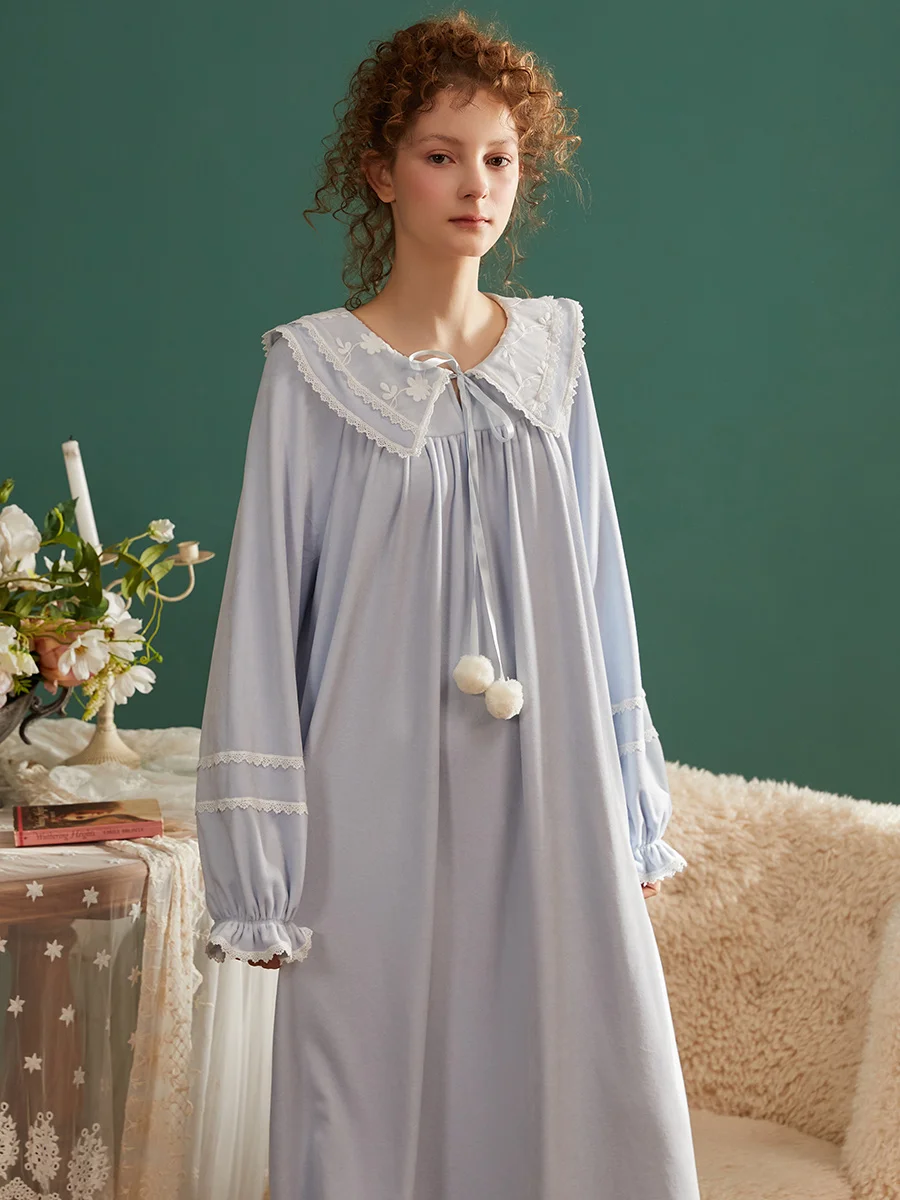 Vintage Soft Velvet Women’s Long Nightgowns Winter Autumn Long Sleeve Elegant Nightshirts Elegant Pregnant Dress Plus Size