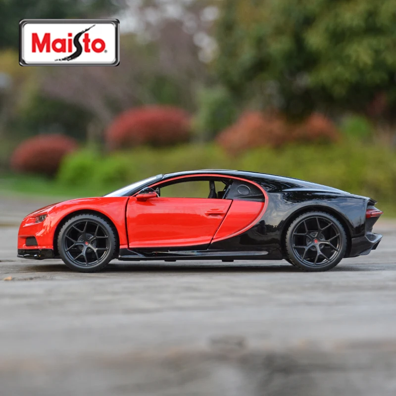 Maisto 1:24 Bugatti Chiron Sports Car Static Die Cast Vehicles Collectible Model Car Toys