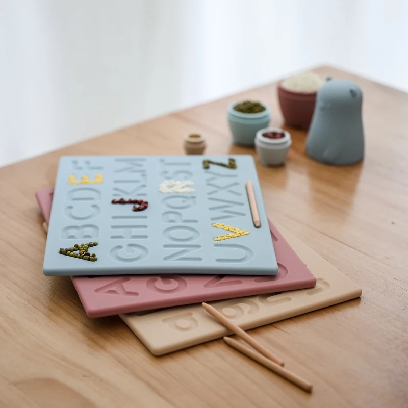 Planche d'alphabet Montessori en Silicone pour enfants, jouets éducatifs pour bébés, tapis de suivi d'écriture, produit cognitif d'apprentissage