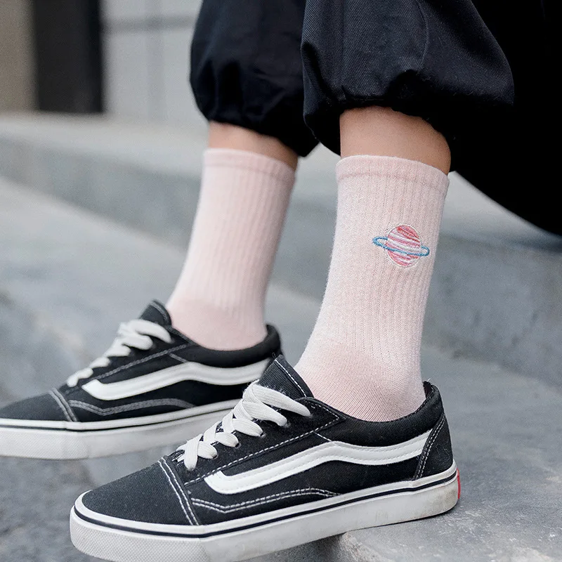 

Streetwear Kawaii Embroider Women Socks Cotton with Cartoon Planet Japanese Style Funny Socks Autumn Winter for Ladies