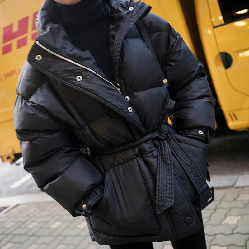 2022 Black Women\'s Fashion Down Parka Winter Jacket Simple Cuff Design Windproof Warm Female High Quality Coats With Belt YRF75