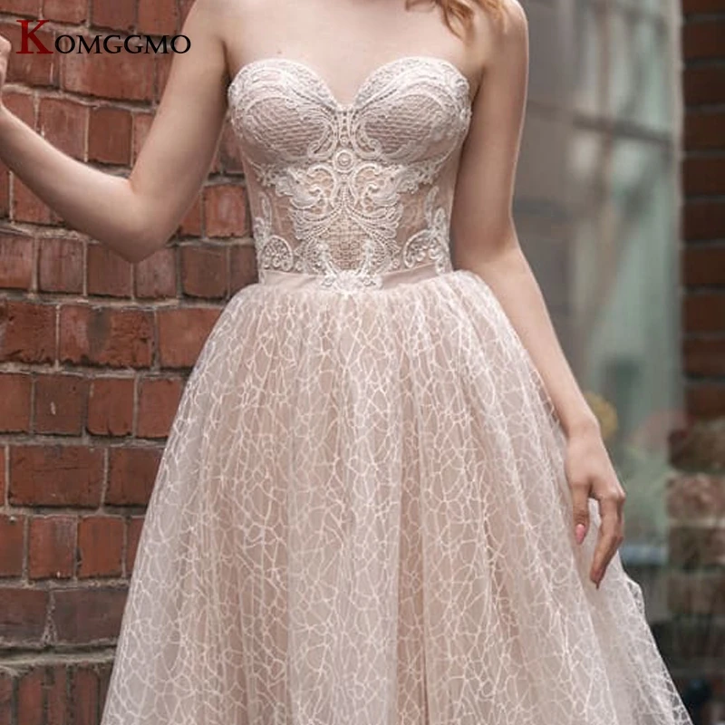 Ricamo di lusso Appliques Tulle Zipper Back senza maniche lunghezza al ginocchio abito da ballo da sposa abito da sposa senza spalline su misura