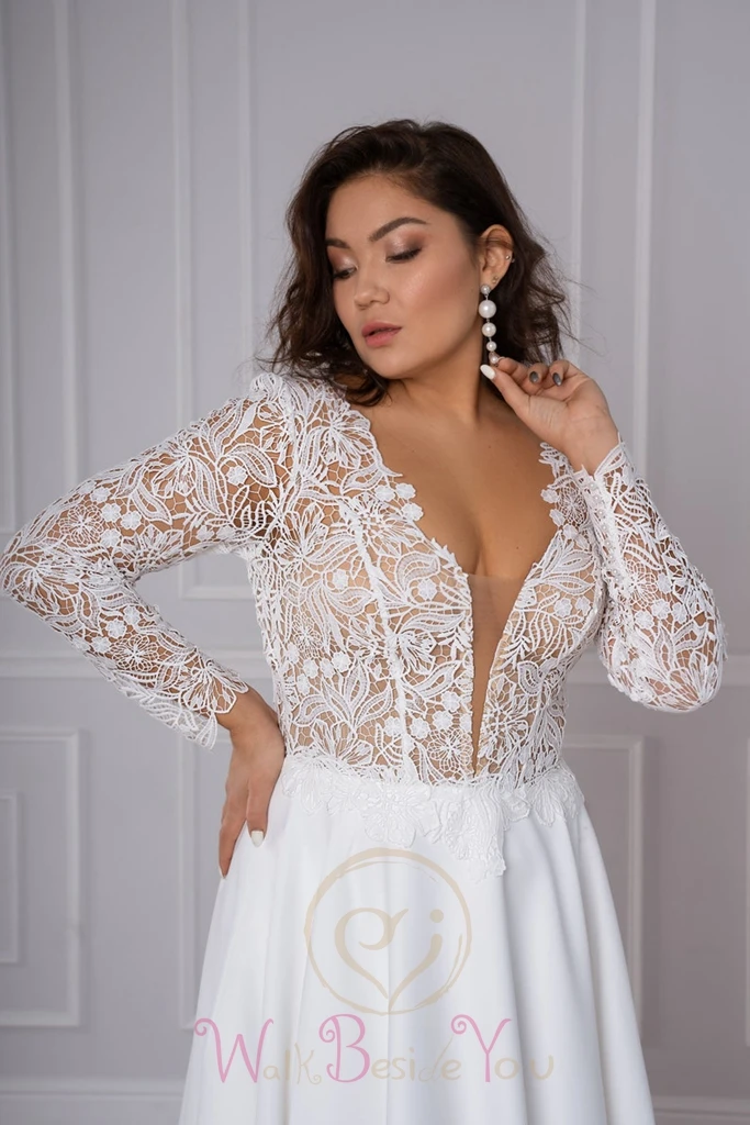 Plus Size Trouwjurken Lace Satin Lange Mouwen Bruid Jurken V-hals Met Zakken Wit-Naakt Plunge Bridal Jurken