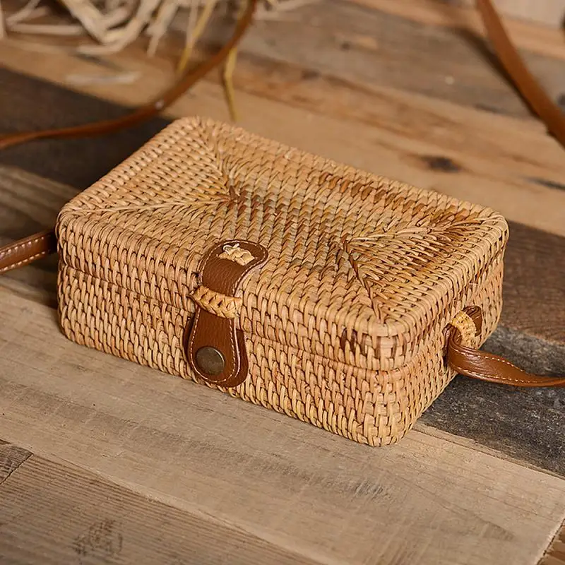 2023 Womens Summer Beach Tote Handbag Ladies Rattan Straw Wicker Crossbody Bag Basket Fashion Handmade Small Bag