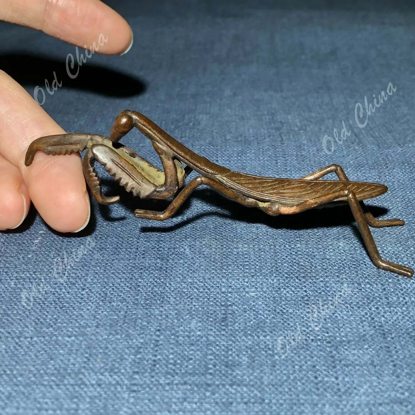 Old Antique Collectible Solid Copper Handwork Chinese Mantis Ornament Statue