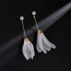 2021 New Tulip Flower Long Clip Earrings Internet Celebrity Ear Clips Cute Handmade White Petals Show Thin Non Pierced Earrings
