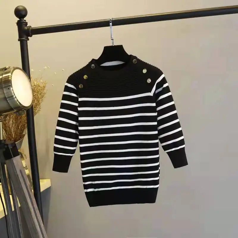 Autumn/winter knitted women\'s classic striped style with thickened middle sleeves