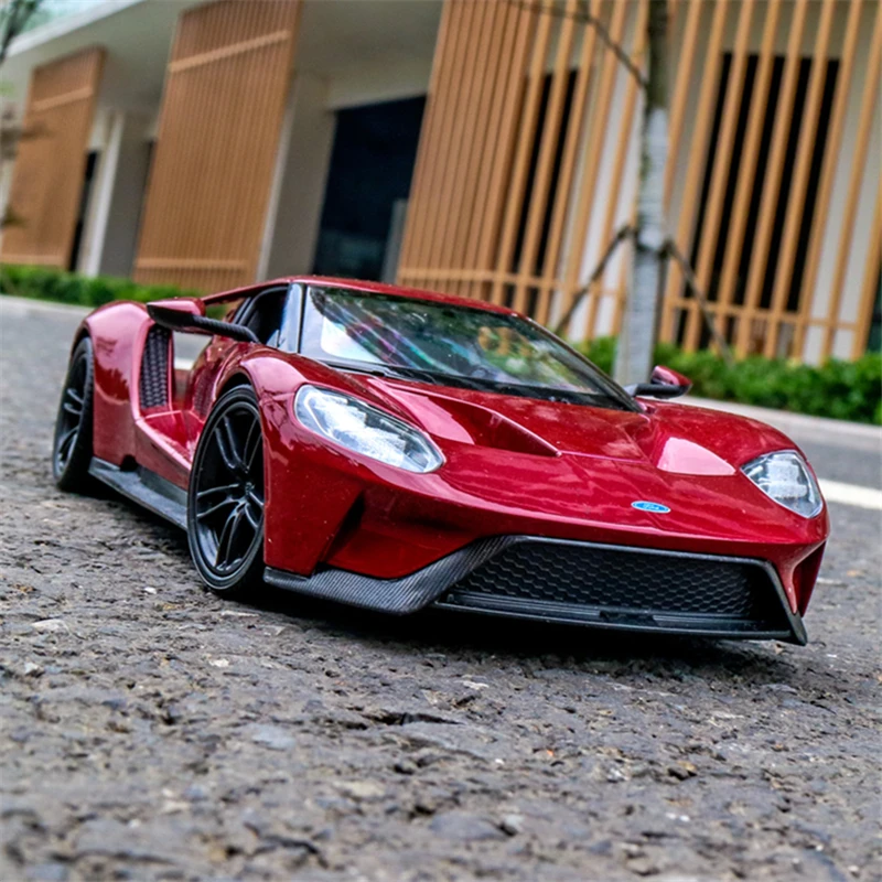 Welly 1:24 Ford GT Alloy Sports Car Model Diecast Metal Toy Vehicle Race Car Model High Simulation Collection Childrens Toy Gift