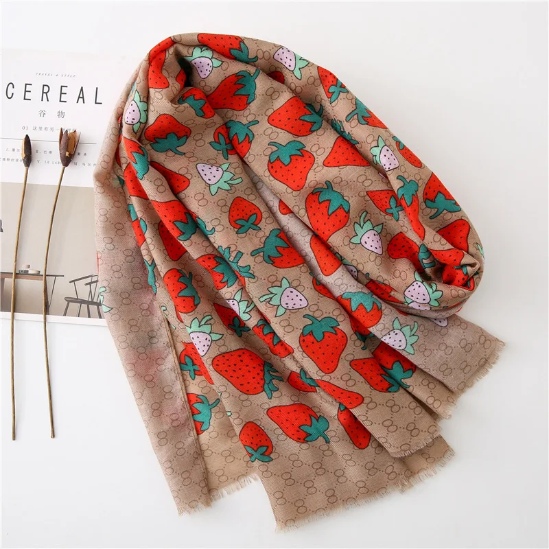 New Spring Autumn Cute Style Red Strawberry Cotton Scarf Women\'s Long Summer Travel Sunscreen Shawl