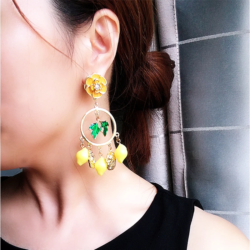 Baroque Vintage Fashion Earwear For women Baroque Big Long Earrings for Women Yellow Lemon Drop Dangling Earrings