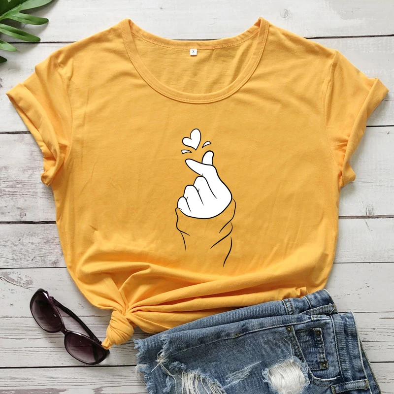 K-Pop 100% Cotton T-shirt High Quality Korean Finger Heart Graphic Tees Tops Funny Women Aesthetic Tumblr Hipster Tshirt Outfit