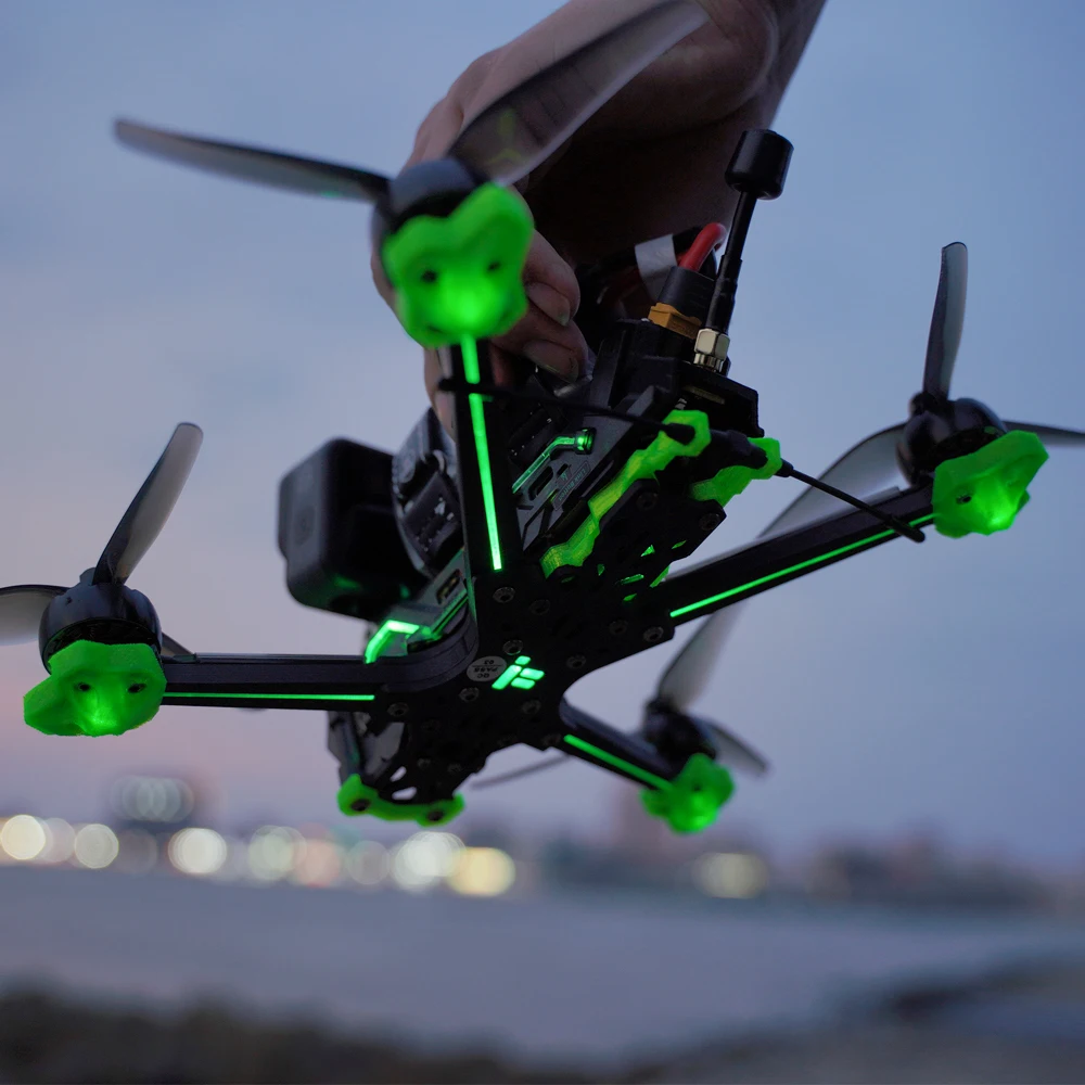 IFlight Nazgul Evoque F5D / F5X 4S/6S Caddx Polar Vista System HD 5-calowy dron wyścigowy FPV