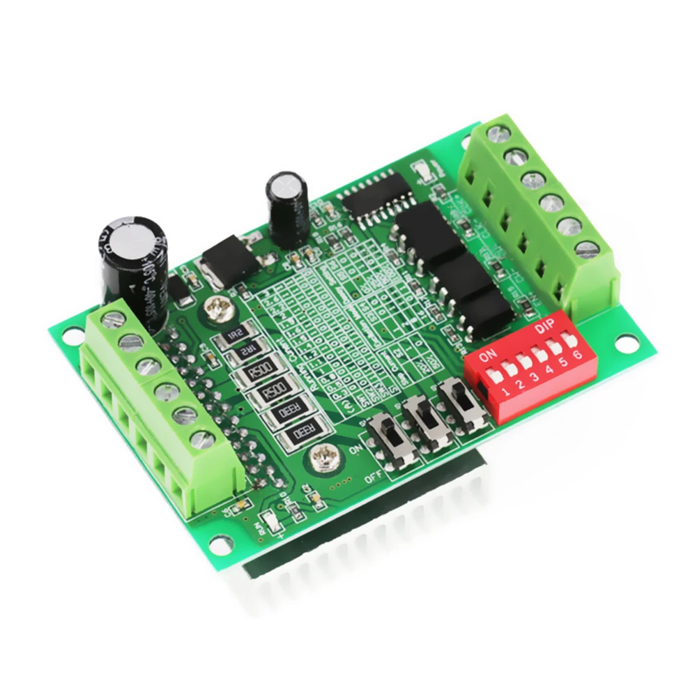 

TB6560 3A 10V-35V Stepper Motor Driver Controller Board CNC Rounter Control Low Voltage Over Heat Current Protection