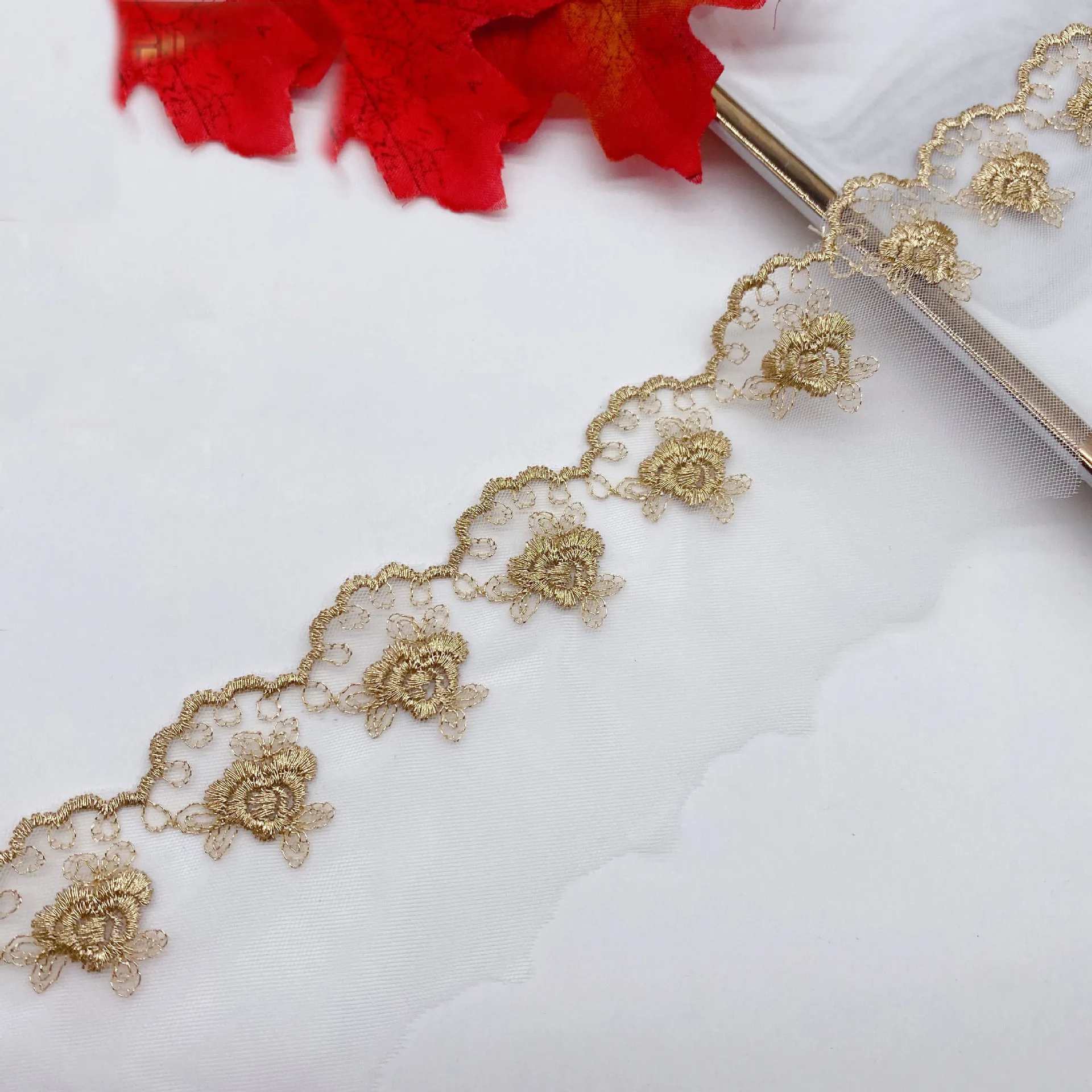 Gold thread embroidery rose fl - огляд і ціна Embroidery Underwear