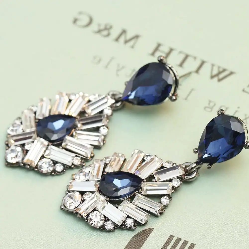 exquisite Women\'s fashion earrings New arrival brand sweet metal with gems crystal earring for women girls E307