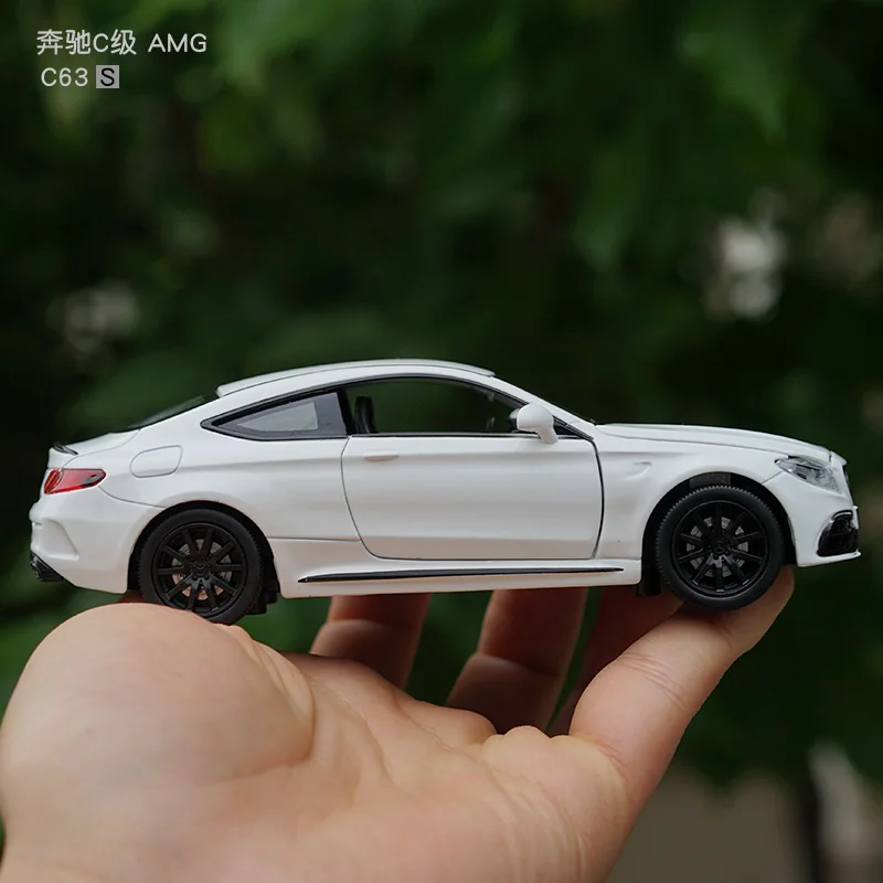 1:32 C63S Coupe Alloy Car Diecasts & Toy Vehicles Toy Car Metal Collection Model car Model High Simulation Toys For Kids