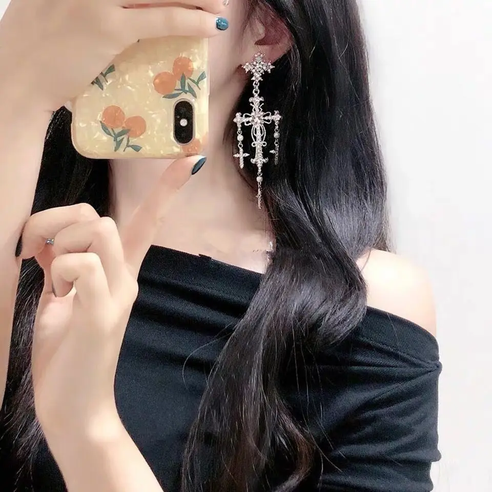 New Palace Style Silver Color Luxury Crystal Cross Dangle Earrings for Women Elegant Tassel Party Jewelry Gifts