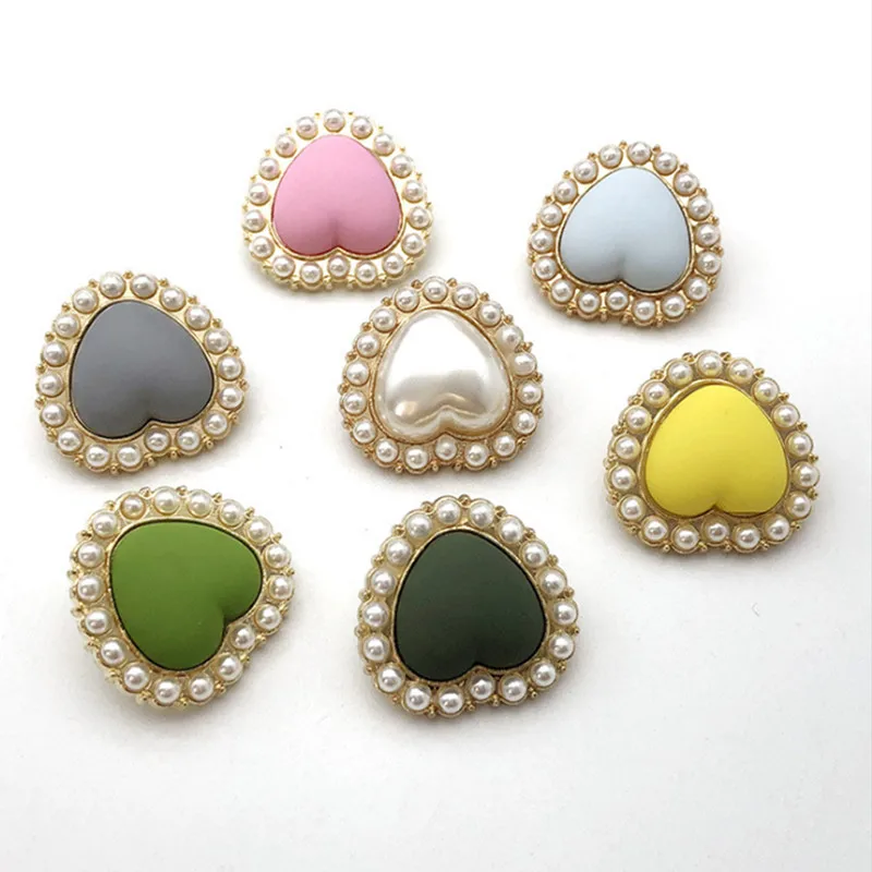 2Pcs/Lot Peach Heart Sweater Cardigan Decorative Buckle Round Pearl Clothes Button Accessories Metal Button HS-20109-5