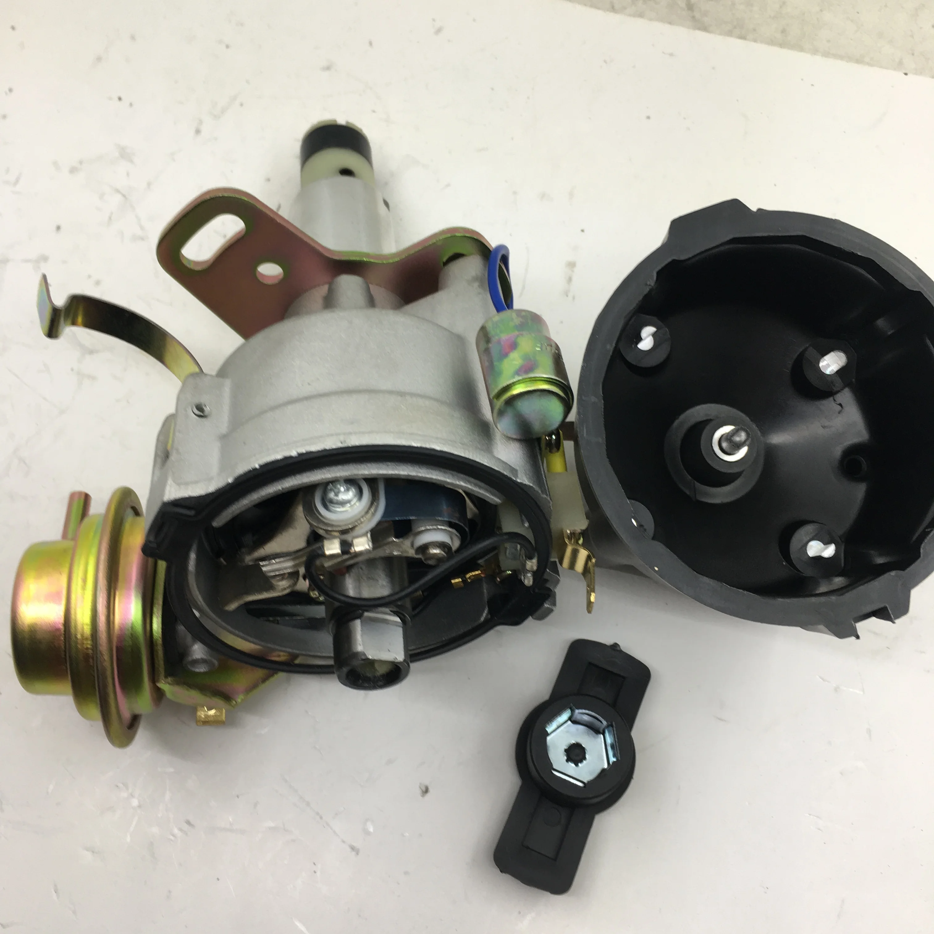 SherryBerg  4-cyl POINTS Distributor for Datsun/Nissan L16 L18 L20B J15 HS-HIT4 FOR nissan engines POINT distributor