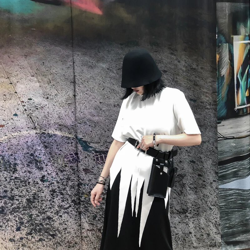 New Fashion Punk Rock Leather Fanny Bag Belt Women High Quality Black Waist Belt Harajuku Harness Fanny Packs Female Purse