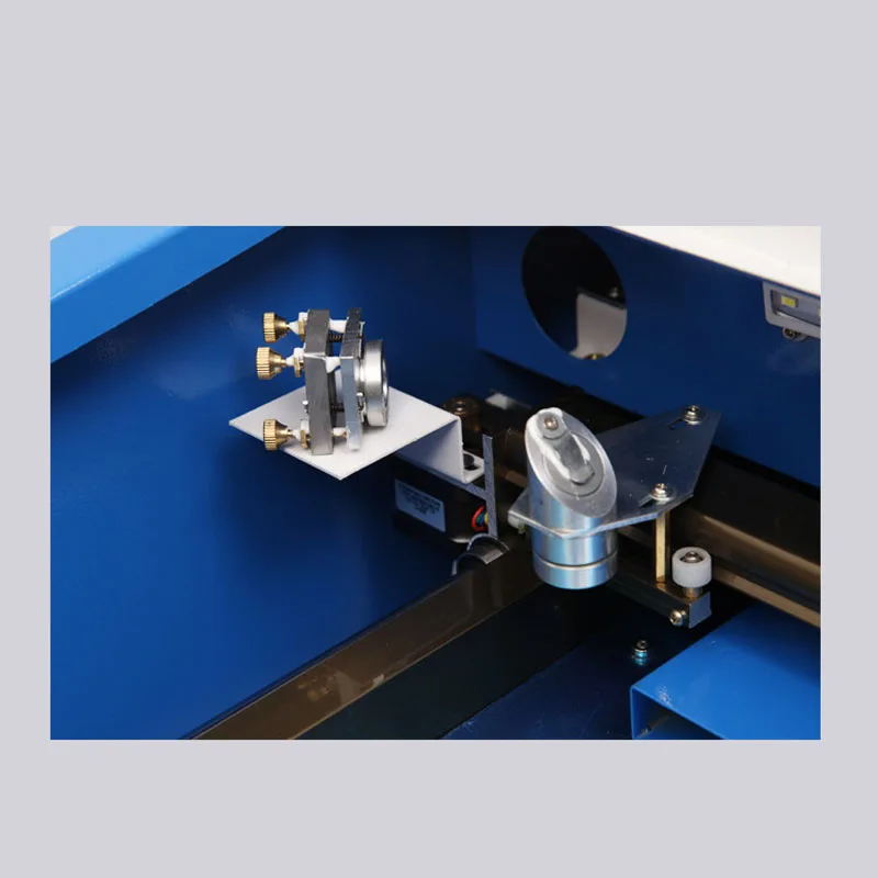Tagliatrice per incisione Laser CO2 40W taglierina per incisore Laser 220V con porta USB 300x200mm