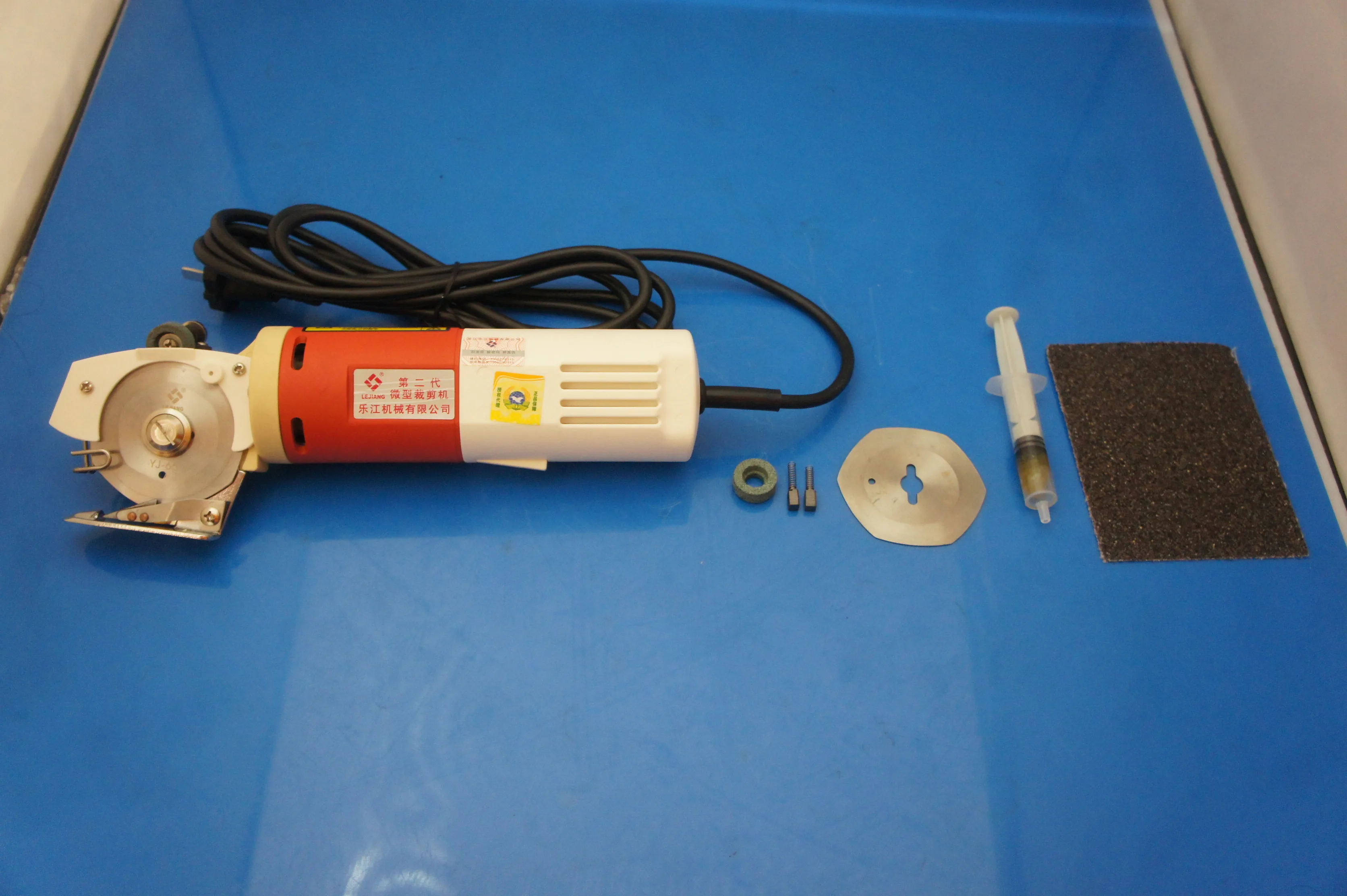 YJ-65 type Electric Cloth Cutter Fabric Round Knife Cutting Machine Blade Diameter 65mm , Carpet floor mat leather cutting