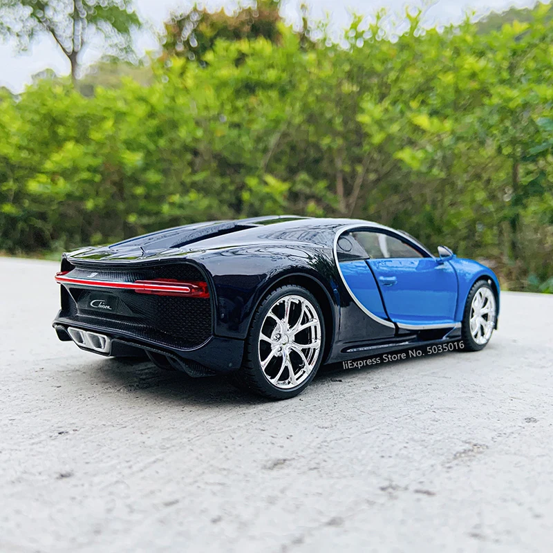 Maisto 1:24 Bugatti Chiron DIVO blue Sport simulación de aleación modelo de coche artesanía decoración colección juguete herramientas regalo